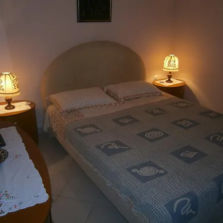 Eygenia Apartment *